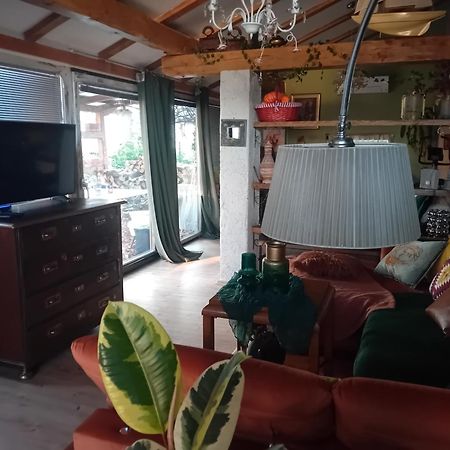 Rose Room 40M2 With Terrace 25M2 In Greeny Area For 4 Person Ljubljana Kültér fotó
